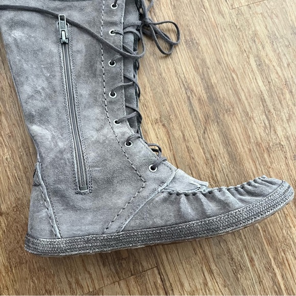 UGG Somaya Suede Grey/Beige Front Lace Side Zip Moccasin Boots, Sz 8.5 - Picture 11 of 16